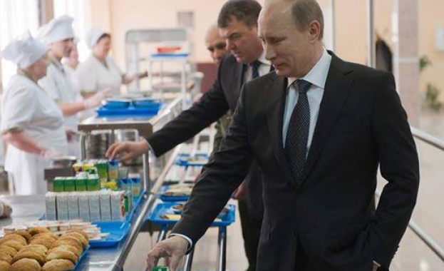 Путин: Осетинските пирожки могат да победят McDonald’s
