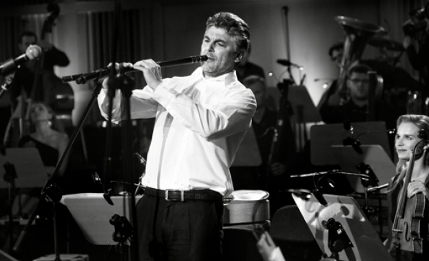 С вълшебен океан от звуци заляха зала „България" Гжех Пьотровски и Теодосий Спасов