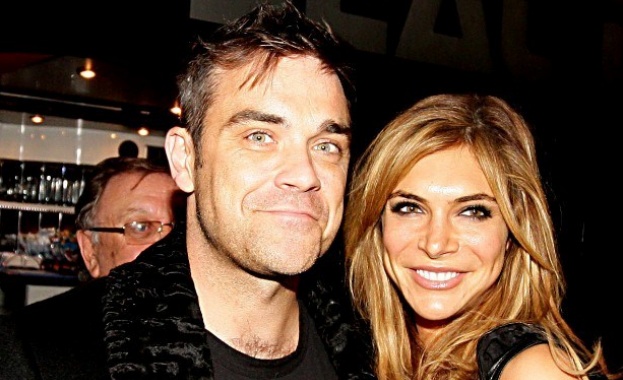 Роби Уилямс чака второ детенце