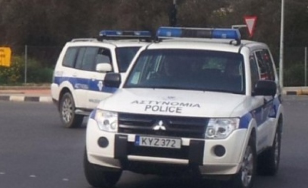 Посолството ни в Кипър провервява случая с българите, живеещи в обор