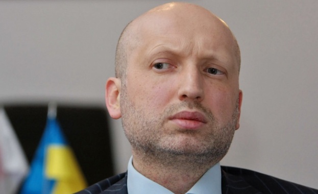 Турчинов: Въоръжените сили на Украйна са в пълна бойна готовност