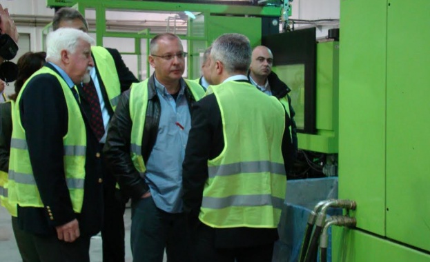 Станишев: България не може да разчита на нископлатен труд