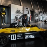 McLaren почете Сена с най-добрата обиколка в историята (видео)