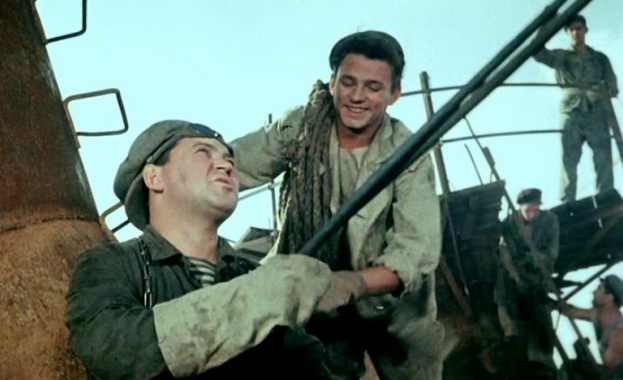 Русия е построена със „златните ръце” на народа