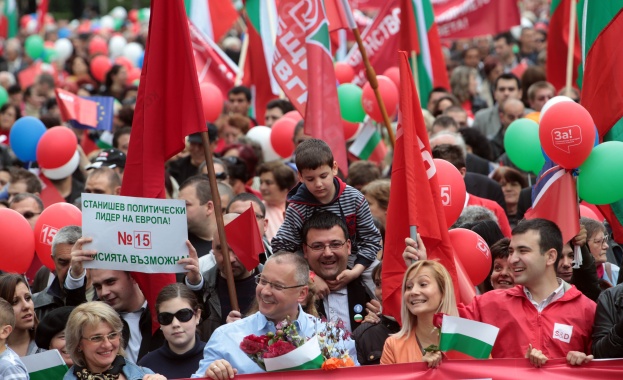 Станишев обвини Дянков в социален геноцид