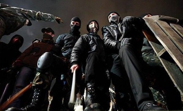 Превзетите сгради в Югоизточна Украйна ще бъдат щурмувани на 2 май 