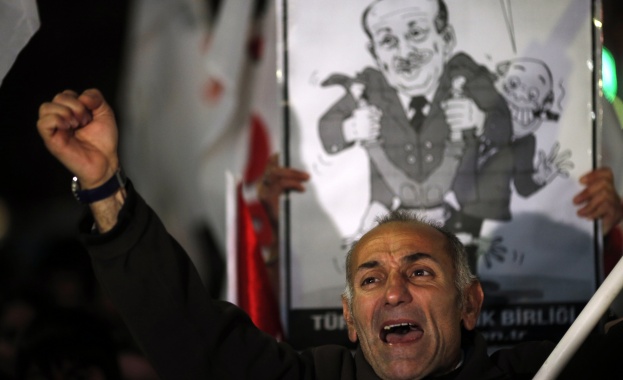 Прокуратурата в Турция прекрати делото срещу 60 заподозрени в корупция