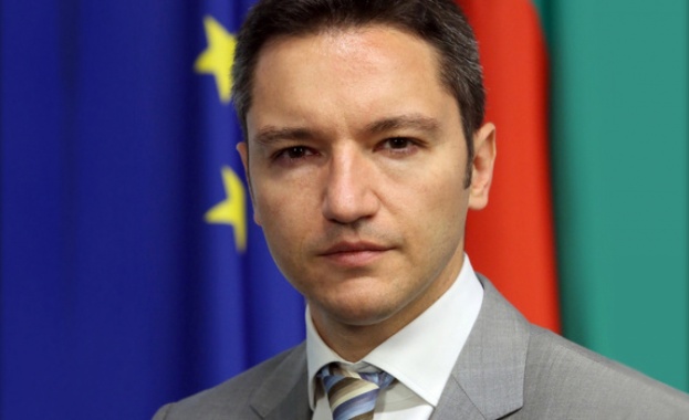 Вигенин: България настоява Киев да разоръжи екстремистите и да обуздае ултранационалистите