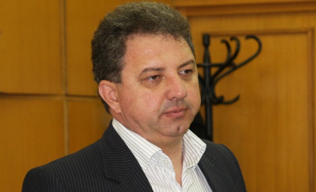 Арестуваха кандидат за евродепутат от НФСБ пред лобното място на Гоце Делчев