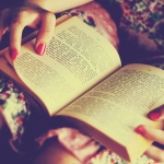 14 забавни причини да четем книги на хартия