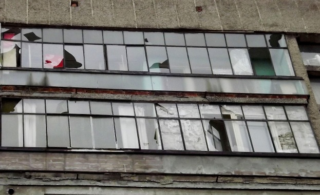 Недостиг на стъкла за прозорци в Силистра след градушката