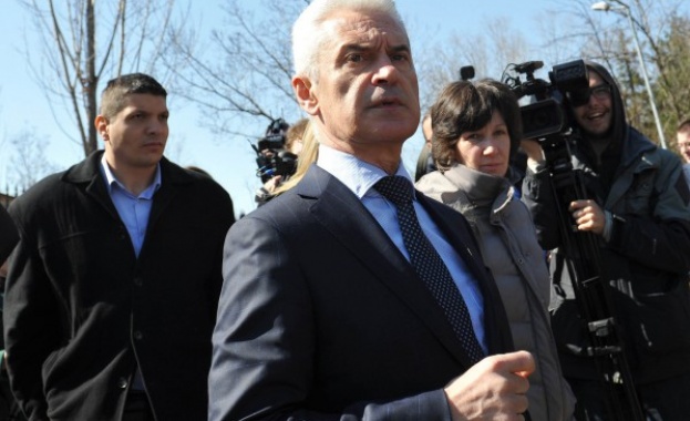 "Варненското" дело срещу Сидеров отложено заради смъртта на брат му