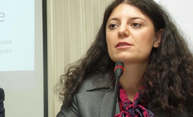 ДАНС отнема допуска до класифицирана информация на Мария Дивизиева