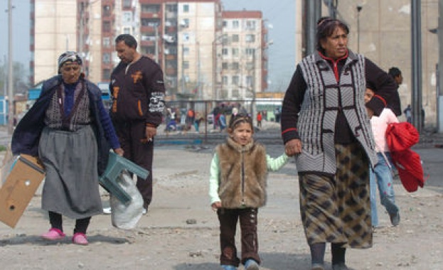 8 април - Международен ден на ромите – живот по време на криза 