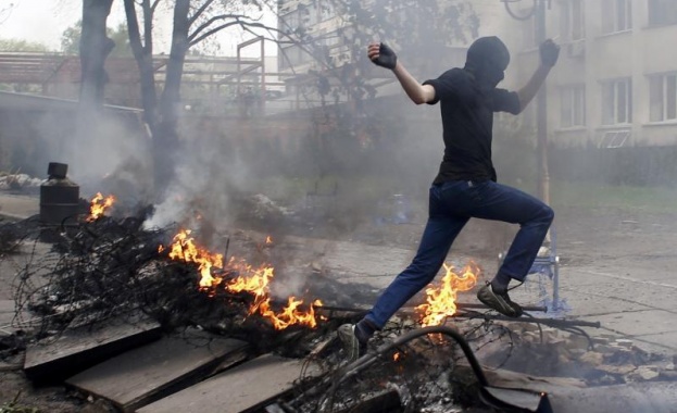 Киев допуска прекратяване на огъня в Източна Украйна 