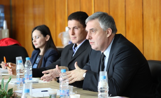 Ивайло Калфин и КНСБ постигнаха съгласие по редица социални и икономически теми