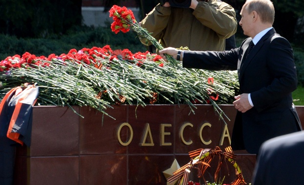 Путин пристигна в Крим 