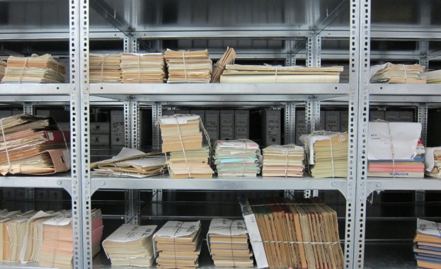 Дванадесет от кандидатите за евродепутати са работили за ДС