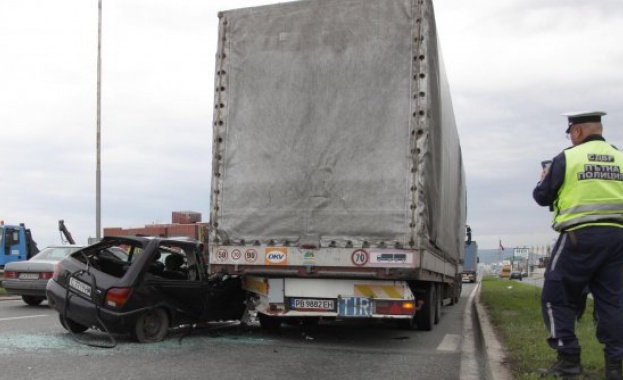 Катастрофа затрудни движението по софийското Околовръстно шосе