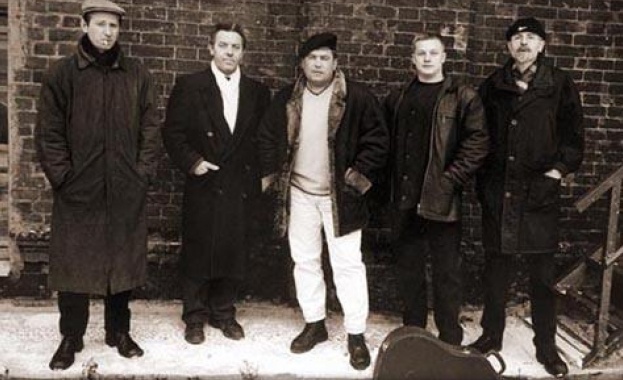 "Любэ" пеят за "Атака" 