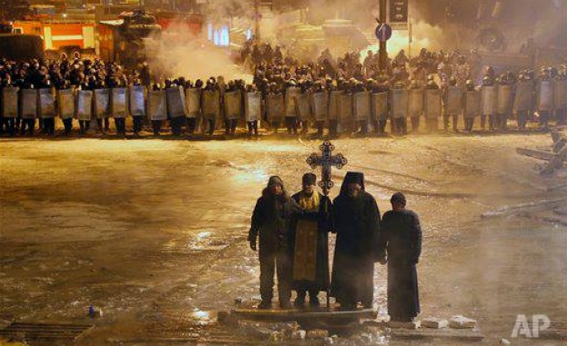 Гонения на православни свещеници в Украйна