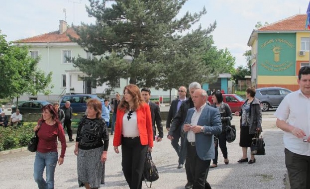 Само ние говорим за България в Европа