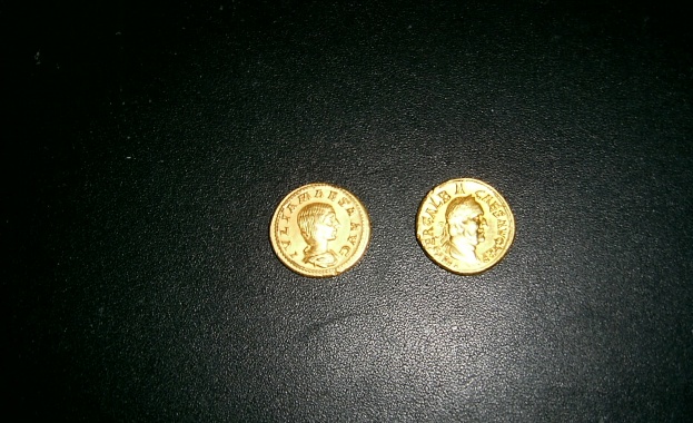 Предотвратиха нелегален износ на антикварни монети 