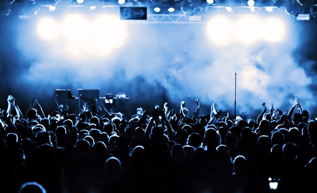 Концерт на смартфони разбива табутата