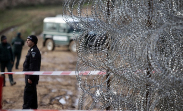 Временната ограда с Турция ще е като Берлинската стена
