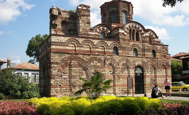 „Духовен път" води до 15 древни храма в Стария Несебър