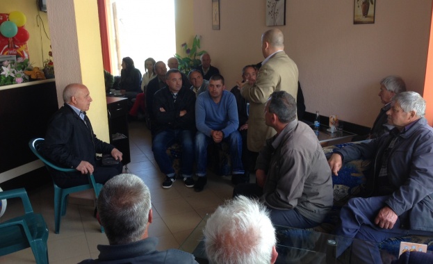 А. Симов: АБВ и ГЕРБ са една партия, кметове на Борисов в Родопите посещават мероприятията на Първанов