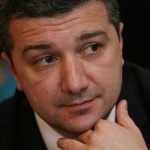 Драгомир Стойнев: Държавата е в пълен разпад