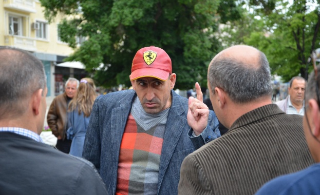 Сливенски квартал скочи на Лечков