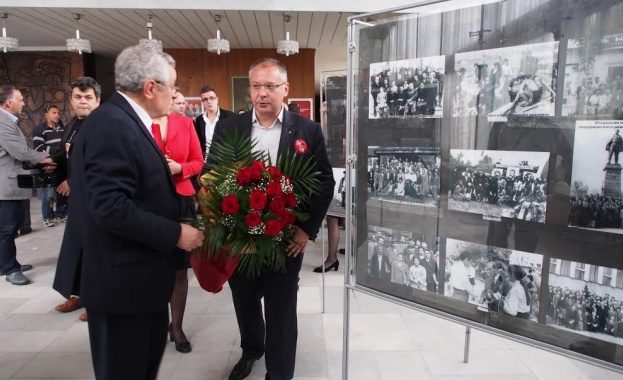 Силистра благодари на Станишев за възстановения театър