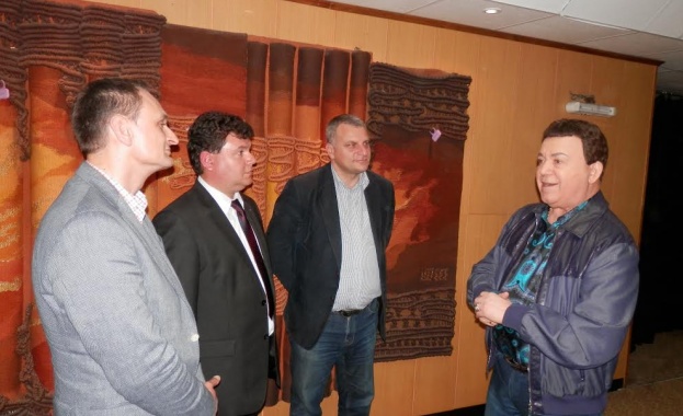 Йосиф Кобзон подкрепи Пламен Чернев и Петър Курумбашев