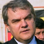 Петков към Цацаров:  В 11:55 ми се обадете