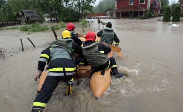 Наводненията в южните провинции на Тайланд убиха 14 души за седмица