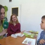 Дете чудо на 6 г. научи английски само. От 3-годишно чете и смята