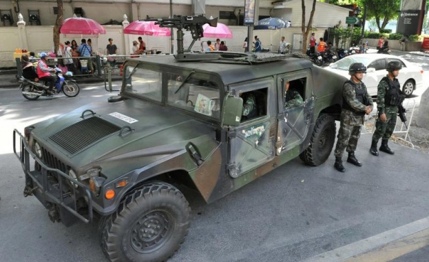 Тайланд вдигна вечерния час 