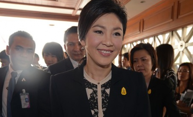 Военните задържаха бившия премиер на Тайланд