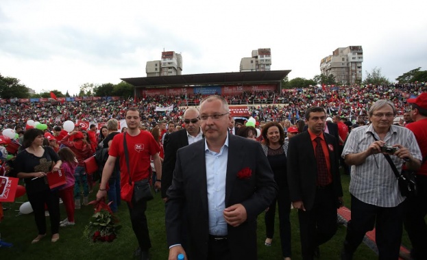 Станишев: На крачка сме от голяма историческа победа