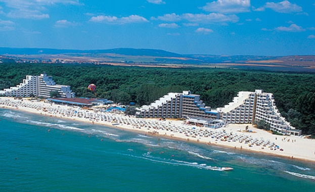 "Албена" открива читателския си сезон