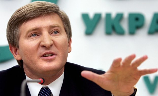 Олигархът Ринат Ахметов избира Киев