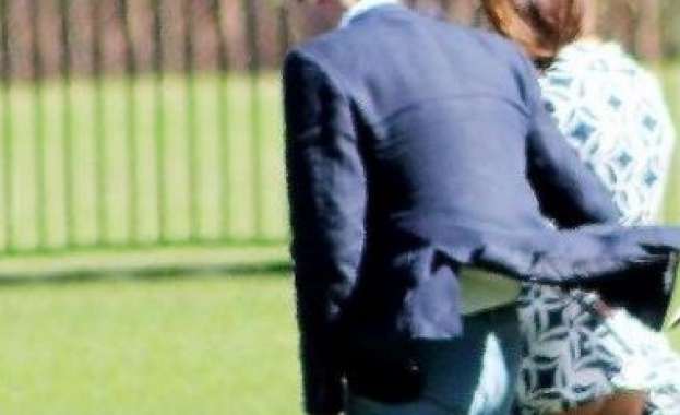 В роклите на Кейт има прекалено много въздух