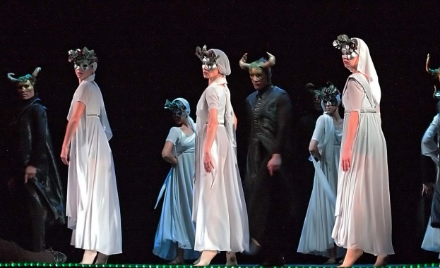 „Кармина Бурана” на „Арабеск” в Музикалния театър