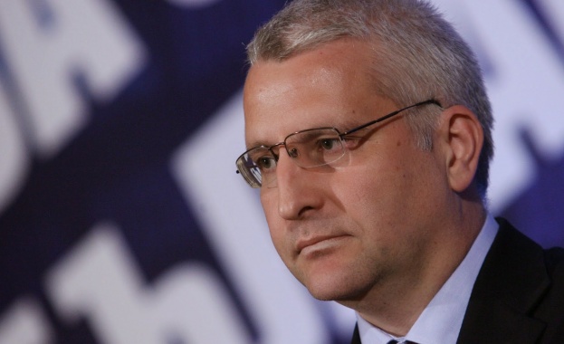 Малинов сменя Кунева в Европарламента