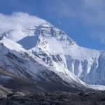 Почетен знак на президента ще получат алпинистите, покорили Еверест