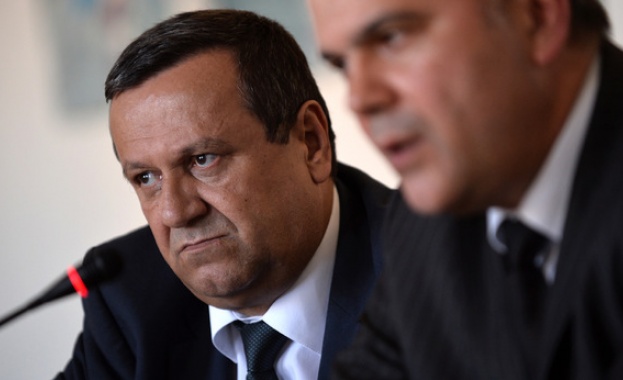  Държавата ограничава пенсиите на 54 228 възрастни