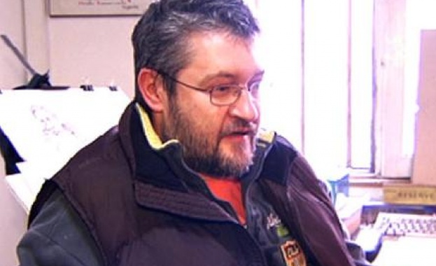 Рекламен надпис на следващия Парламент: "Капутът прави силата!