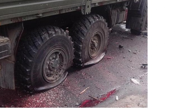 Докараха телата на убитите при обстрела на камиона в Донецк